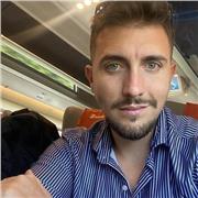 Insegnate laureato in Economia impartisce lezioni di Economia Aziendale, Diritto, Economia Politica agli studenti iscritti ad Istituti Secondari di Secondo Grado. Disponibile, paziente e cordiale troveremo insieme il metodo migliore per affrontare gli arg